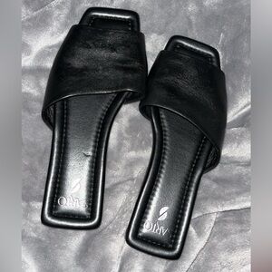 Franco Sarto Woman’s Bordo slip on slide